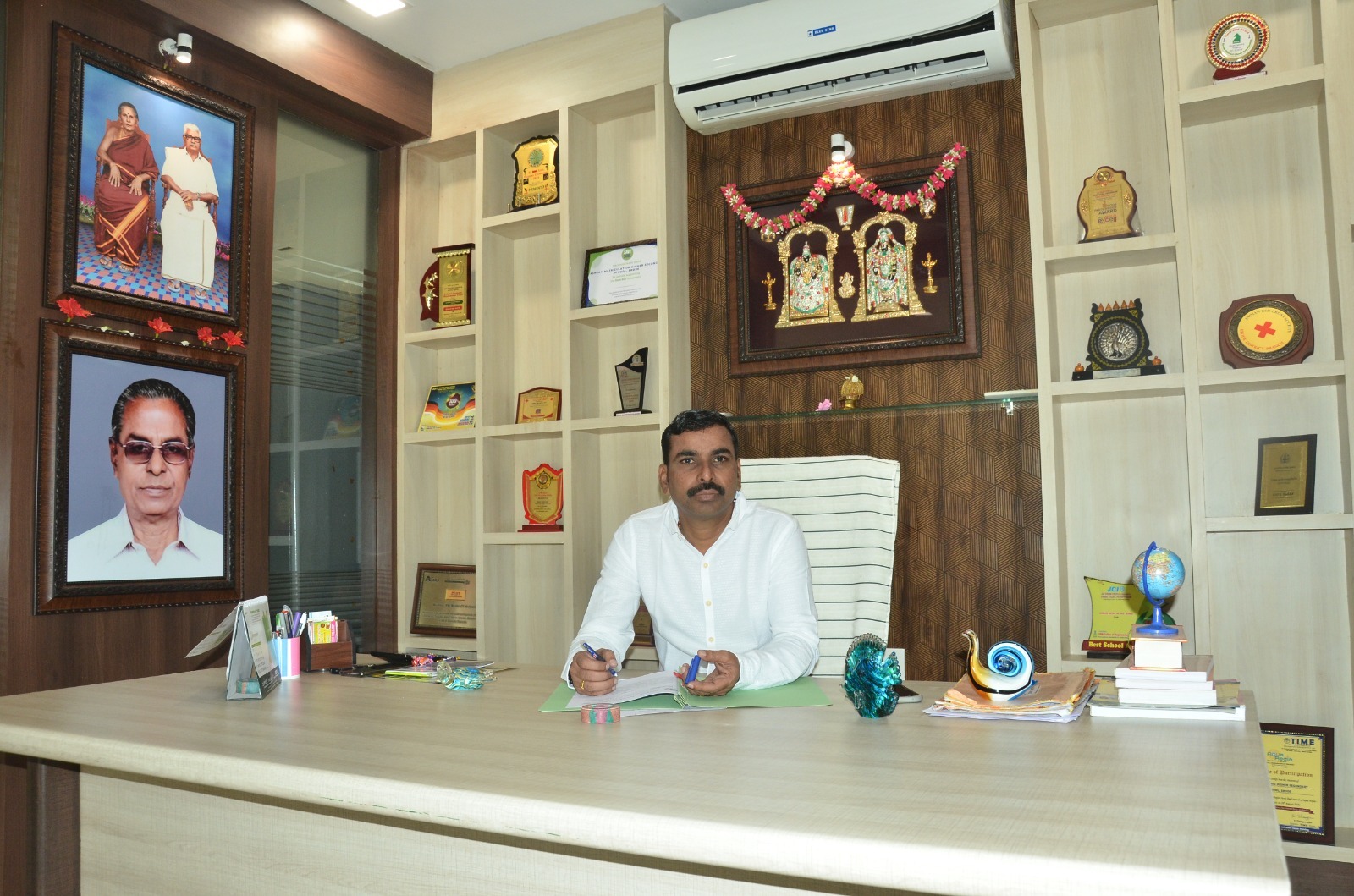 ashram school chairman